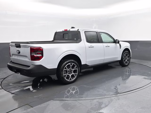 2026 Space White Metallic Ford Maverick Lariat AWD Truck