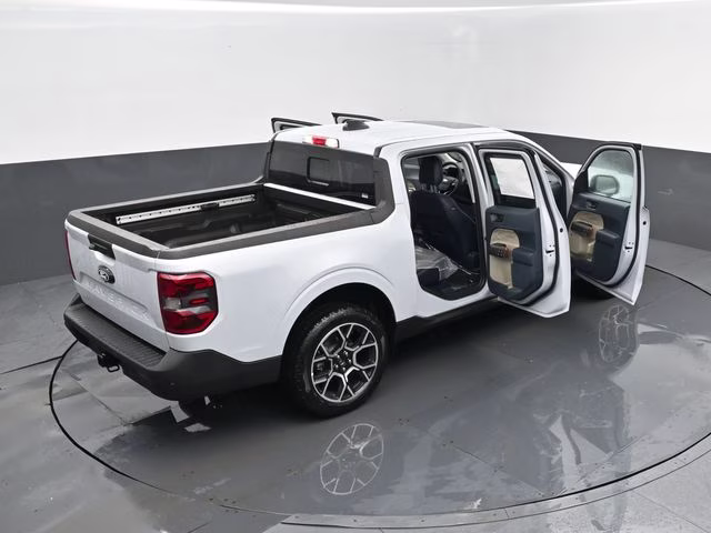 2026 Space White Metallic Ford Maverick Lariat AWD Truck