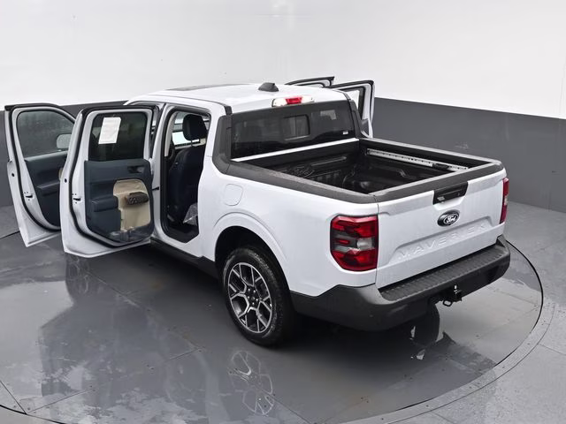 2026 Space White Metallic Ford Maverick Lariat AWD Truck