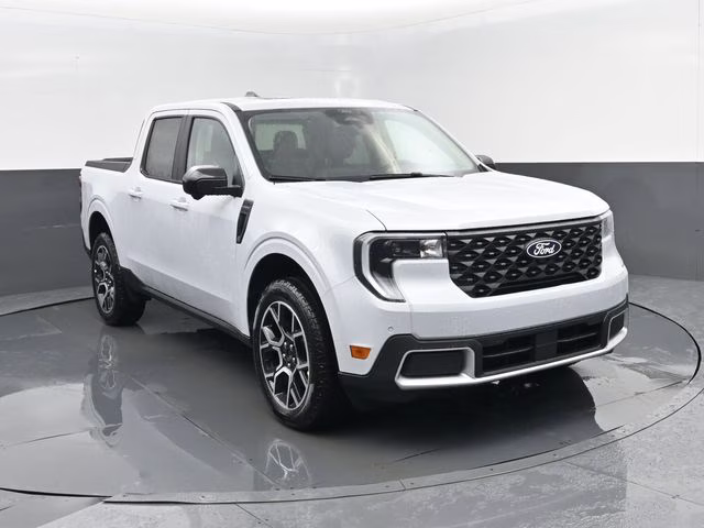 2026 Space White Metallic Ford Maverick Lariat AWD Truck