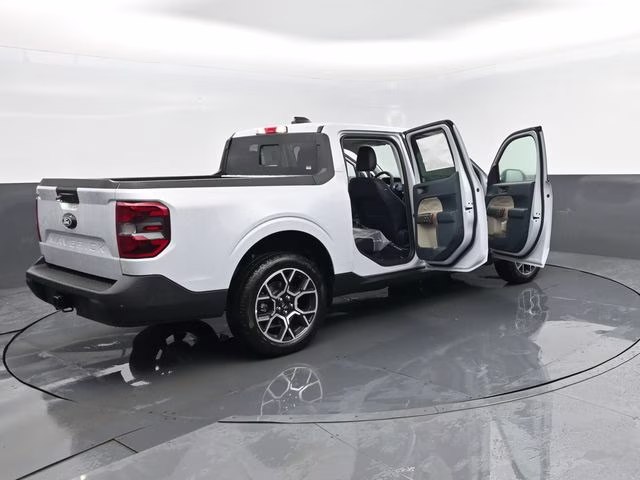 2026 Space White Metallic Ford Maverick Lariat AWD Truck