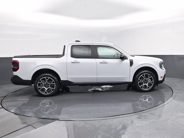 2026 Space White Metallic Ford Maverick Lariat AWD Truck