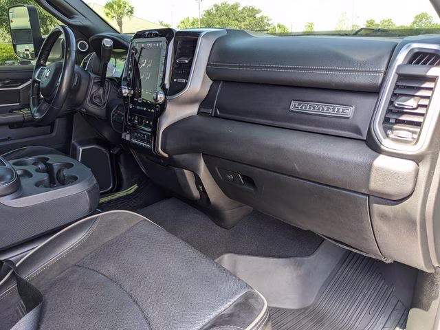 2022 Granite Crystal Metallic Clearcoat Ram 3500 Laramie 4X4 Truck