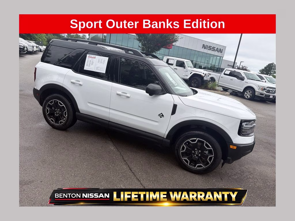 2025 Oxford White Ford Bronco Sport Outer Banks 4X4 SUV