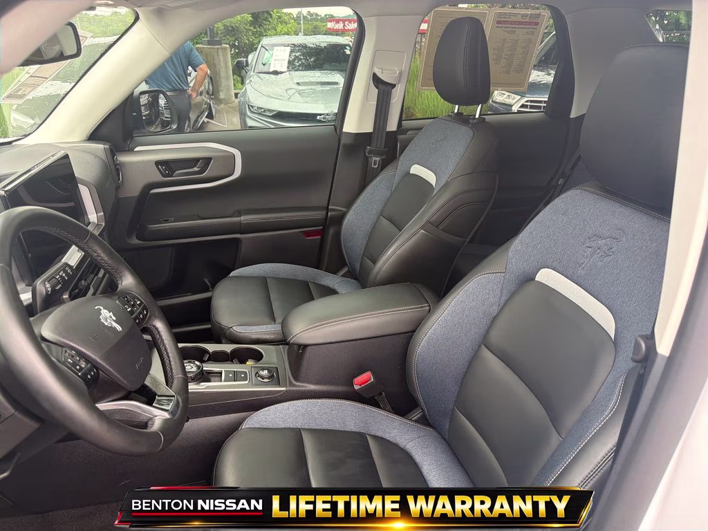 2025 Oxford White Ford Bronco Sport Outer Banks 4X4 SUV
