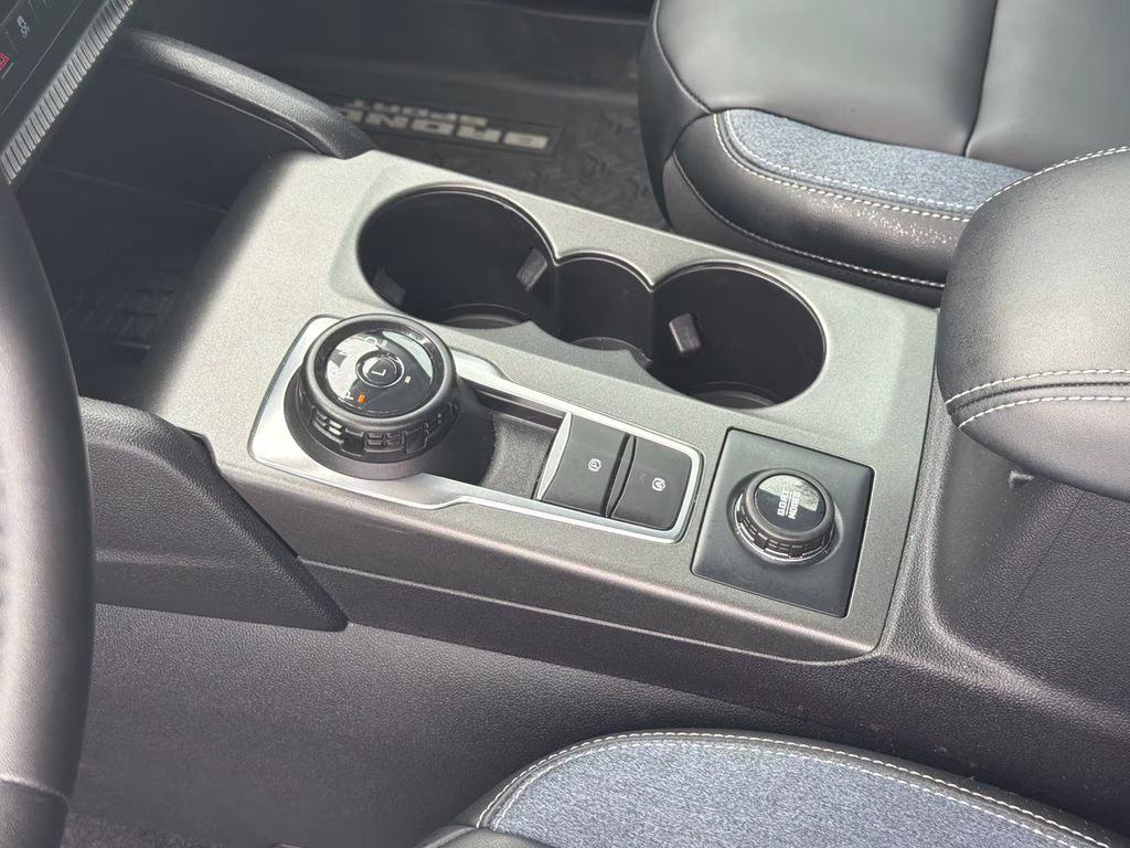 2025 Oxford White Ford Bronco Sport Outer Banks 4X4 SUV