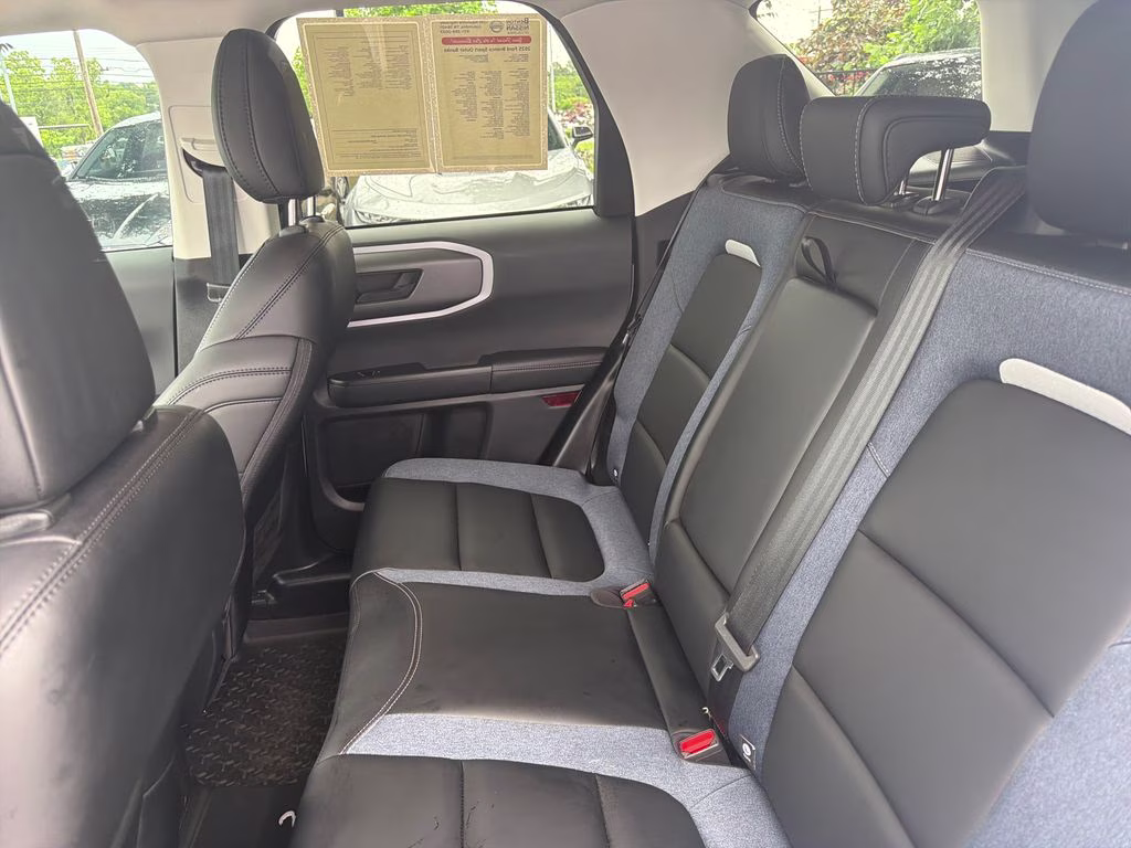 2025 Oxford White Ford Bronco Sport Outer Banks 4X4 SUV