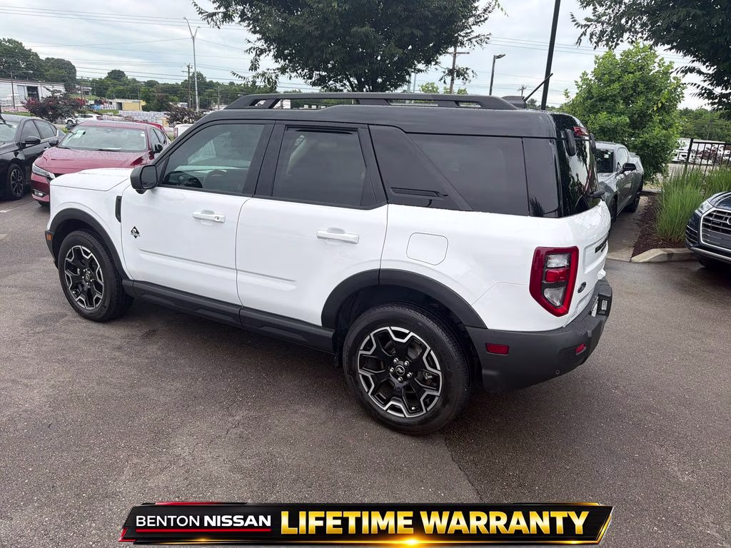 2025 Oxford White Ford Bronco Sport Outer Banks 4X4 SUV