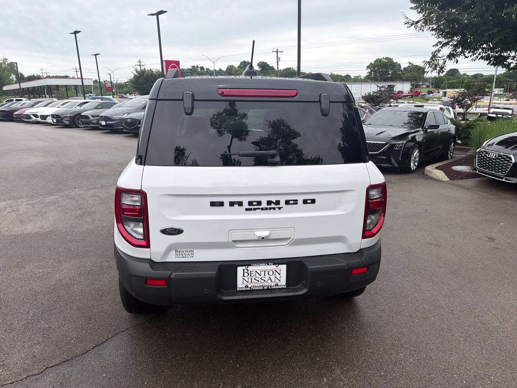 2025 Oxford White Ford Bronco Sport Outer Banks 4X4 SUV
