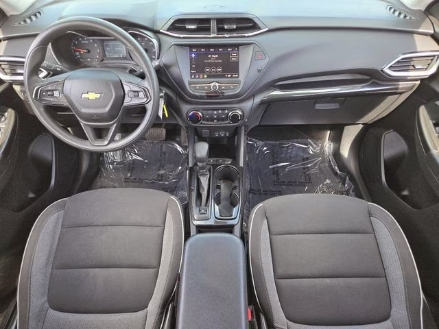 2022 Summit White Chevrolet Trailblazer LS FWD SUV
