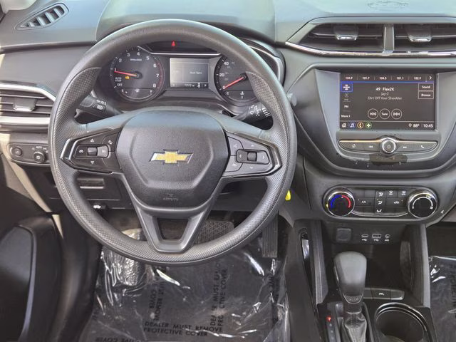 2022 Summit White Chevrolet Trailblazer LS FWD SUV