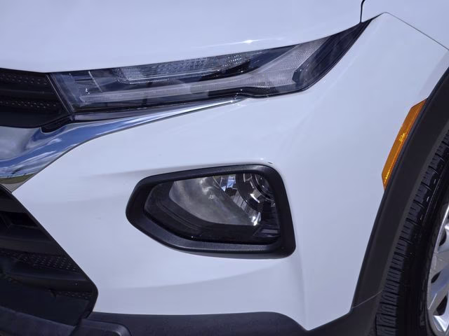 2022 Summit White Chevrolet Trailblazer LS FWD SUV