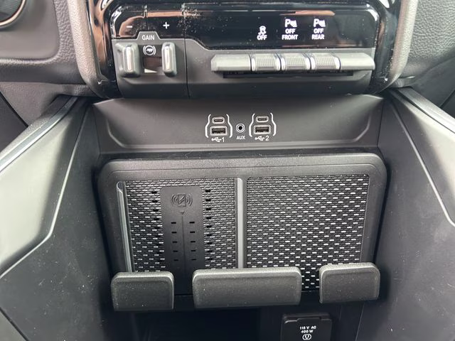 2026 Diamond Black Crystal Pearlcoat Ram 1500 Big Horn Night Edition 4X4 Truck