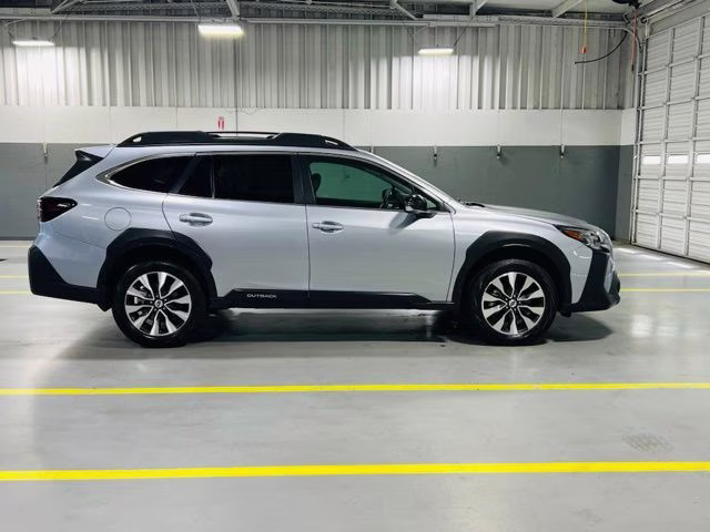 2024 Ice Silver Metallic Subaru Outback Limited AWD SUV