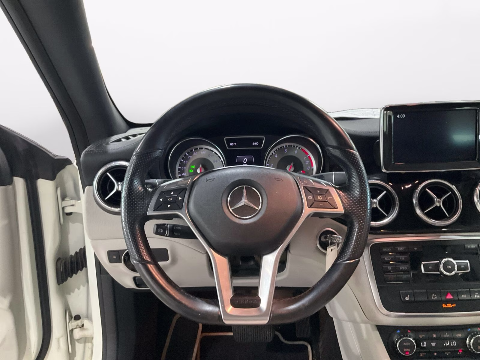 2014 White Mercedes-Benz CLA CLA 250 FWD Sedan