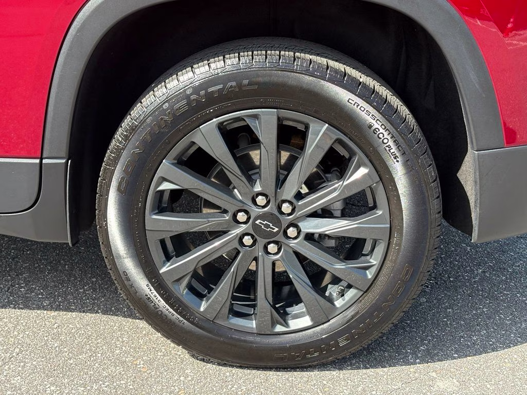 2023 Radiant Red Tintcoat Chevrolet Traverse RS FWD SUV