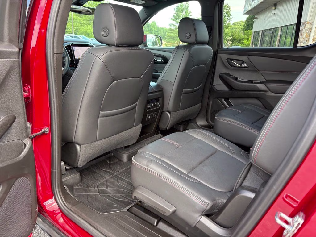 2023 Radiant Red Tintcoat Chevrolet Traverse RS FWD SUV