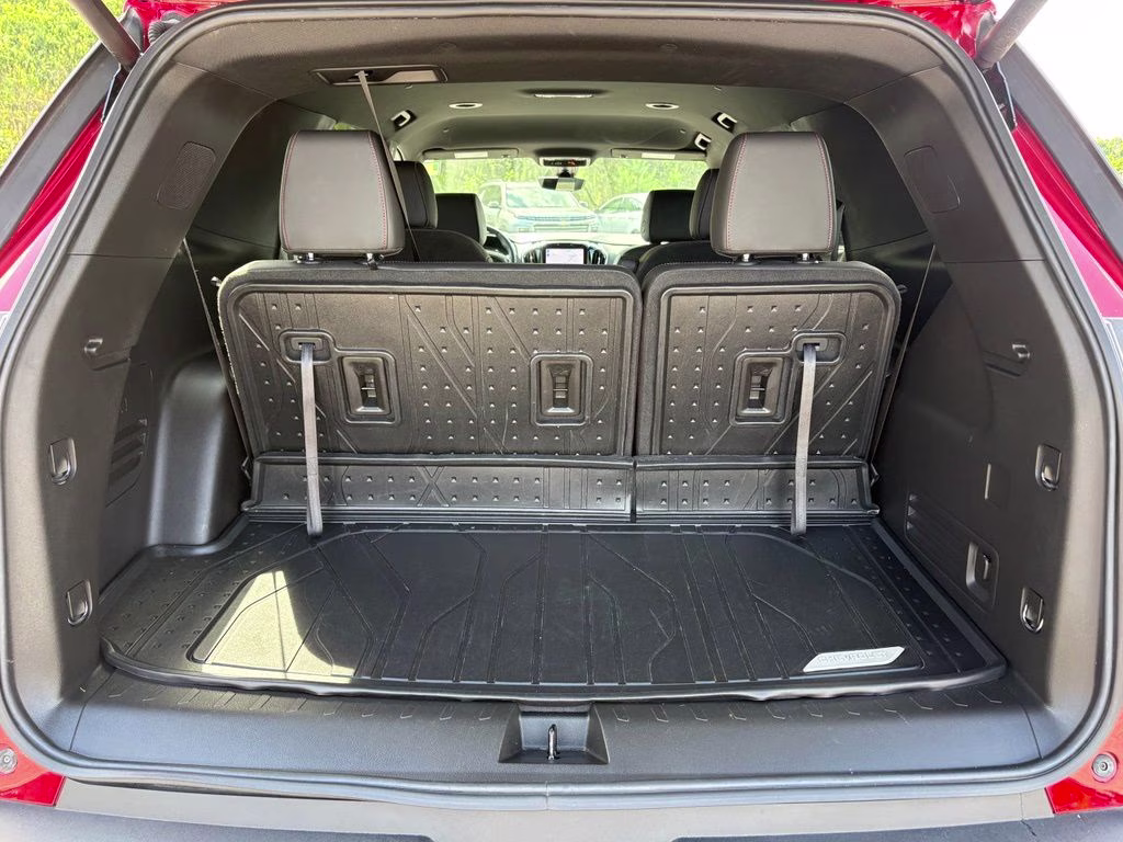2023 Radiant Red Tintcoat Chevrolet Traverse RS FWD SUV