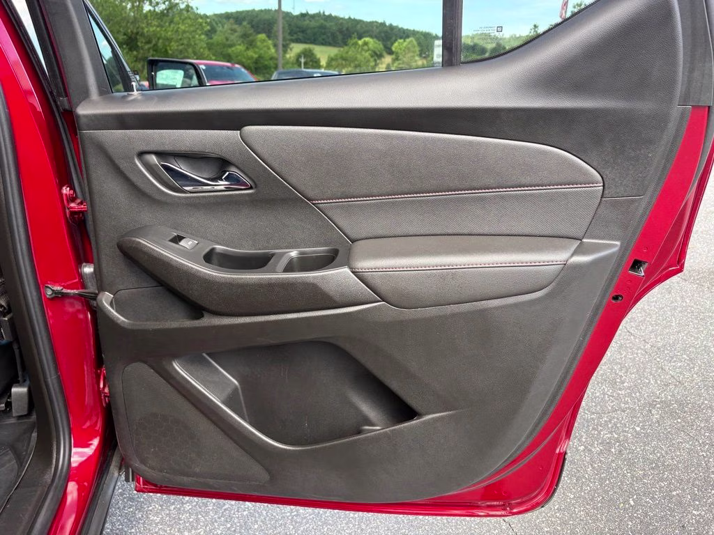 2023 Radiant Red Tintcoat Chevrolet Traverse RS FWD SUV