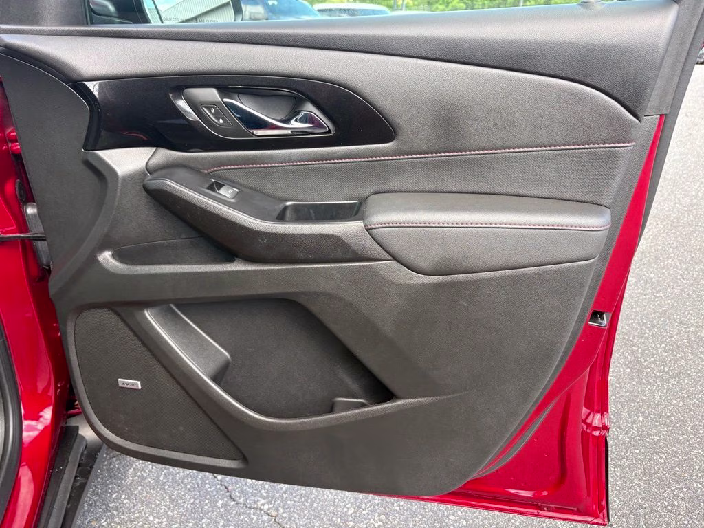 2023 Radiant Red Tintcoat Chevrolet Traverse RS FWD SUV
