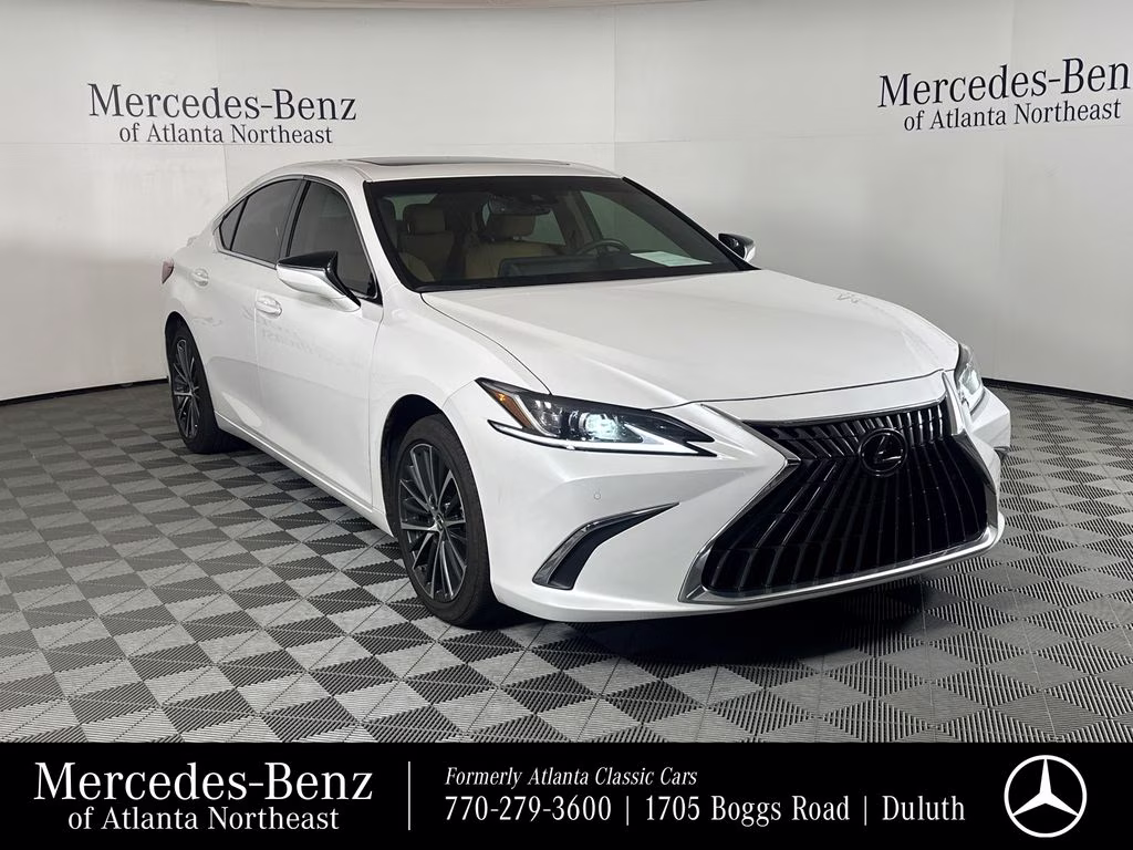 2024 White Lexus ES FWD Sedan