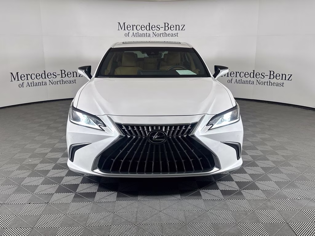 2024 White Lexus ES FWD Sedan