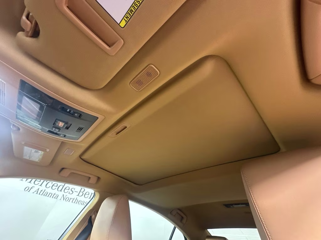 2024 White Lexus ES FWD Sedan