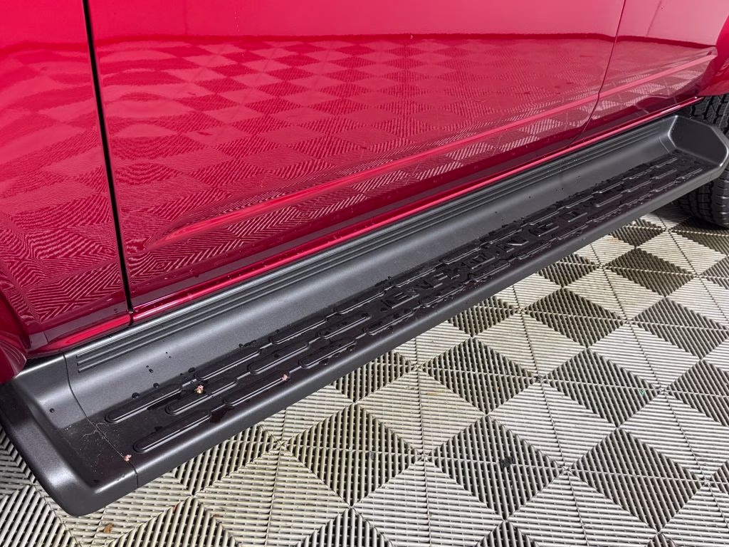 2026 Ruby Red Met Tinted CC Ford Bronco Outer Banks 4X4 SUV