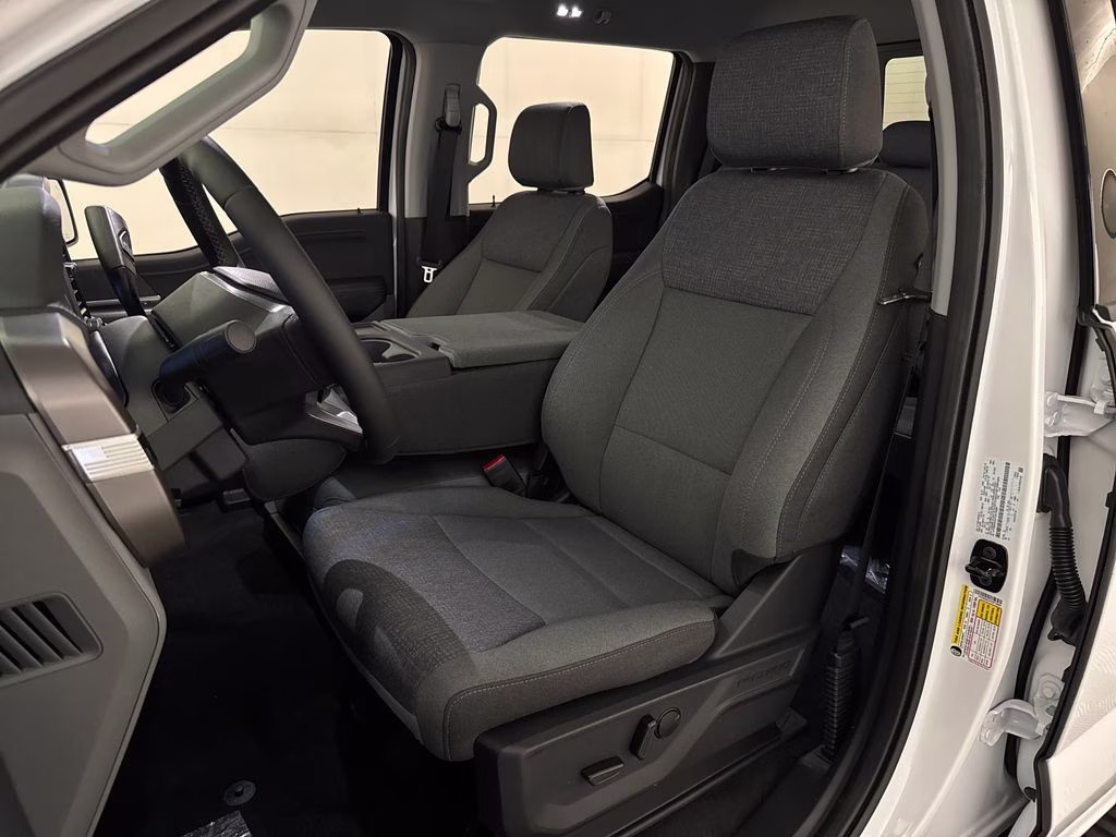 2026 Oxford White Ford F-150 XLT RWD Truck