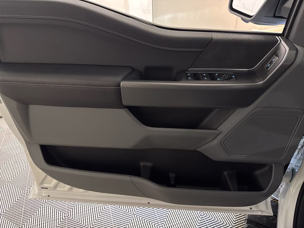 2026 Oxford White Ford F-150 XLT RWD Truck