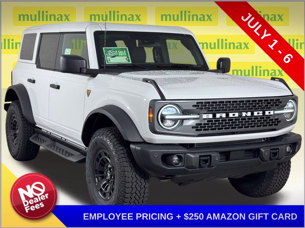 2026 Oxford White Ford Bronco Badlands 4X4 SUV