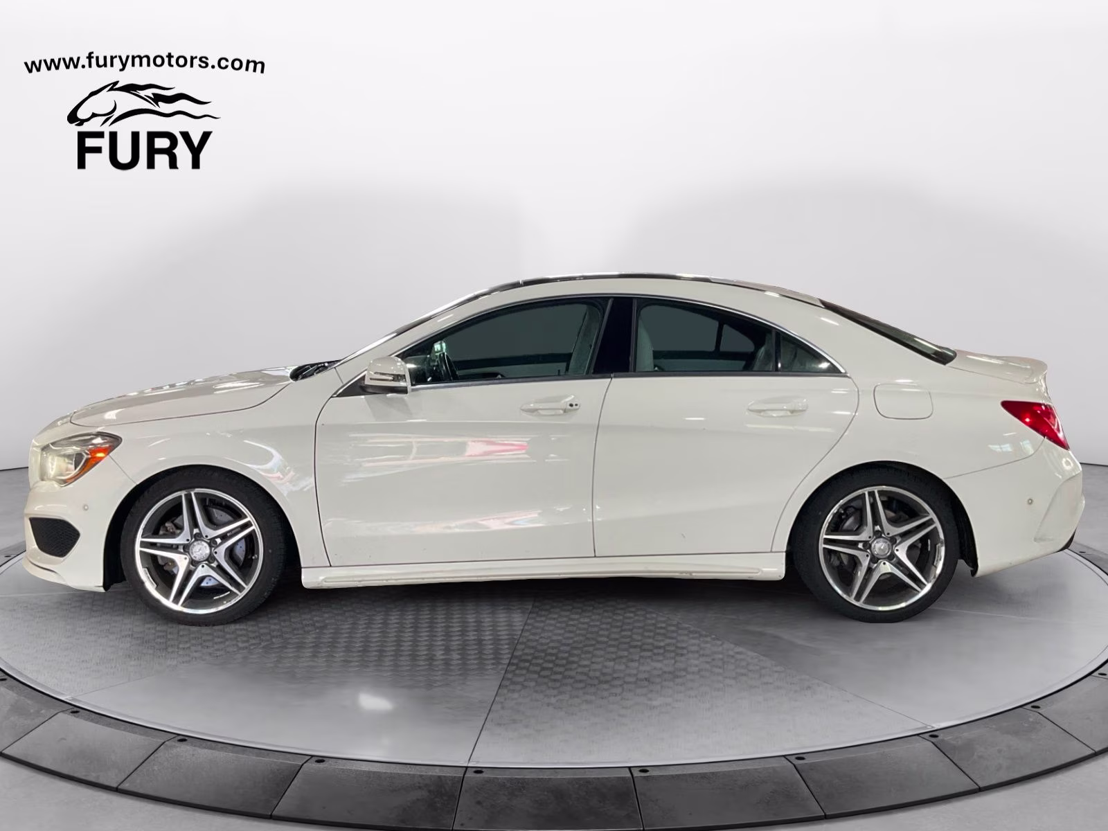 2014 White Mercedes-Benz CLA CLA 250 FWD Sedan