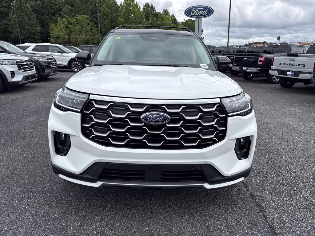 2026 White Metallic Ford Explorer Platinum 4X4 SUV