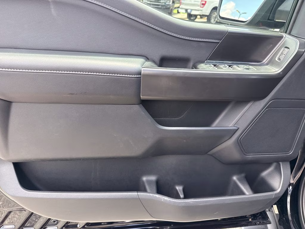 2024 Agate Black Metallic Ford F-150 XLT 4X4 Truck