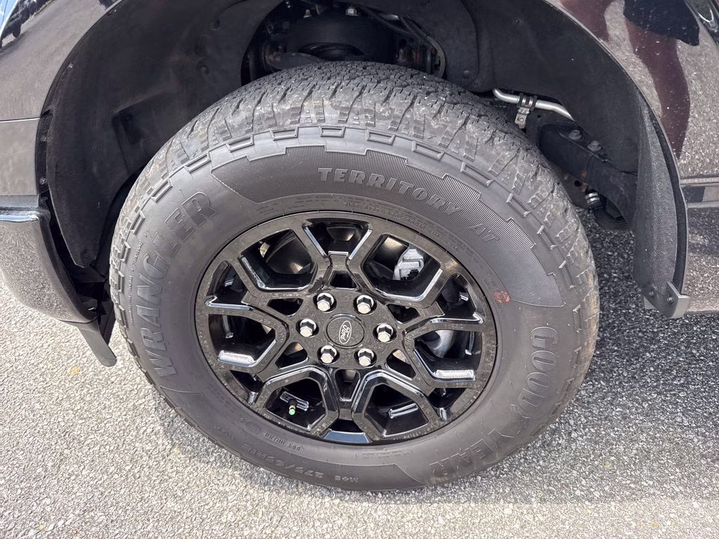 2024 Agate Black Metallic Ford F-150 XLT 4X4 Truck