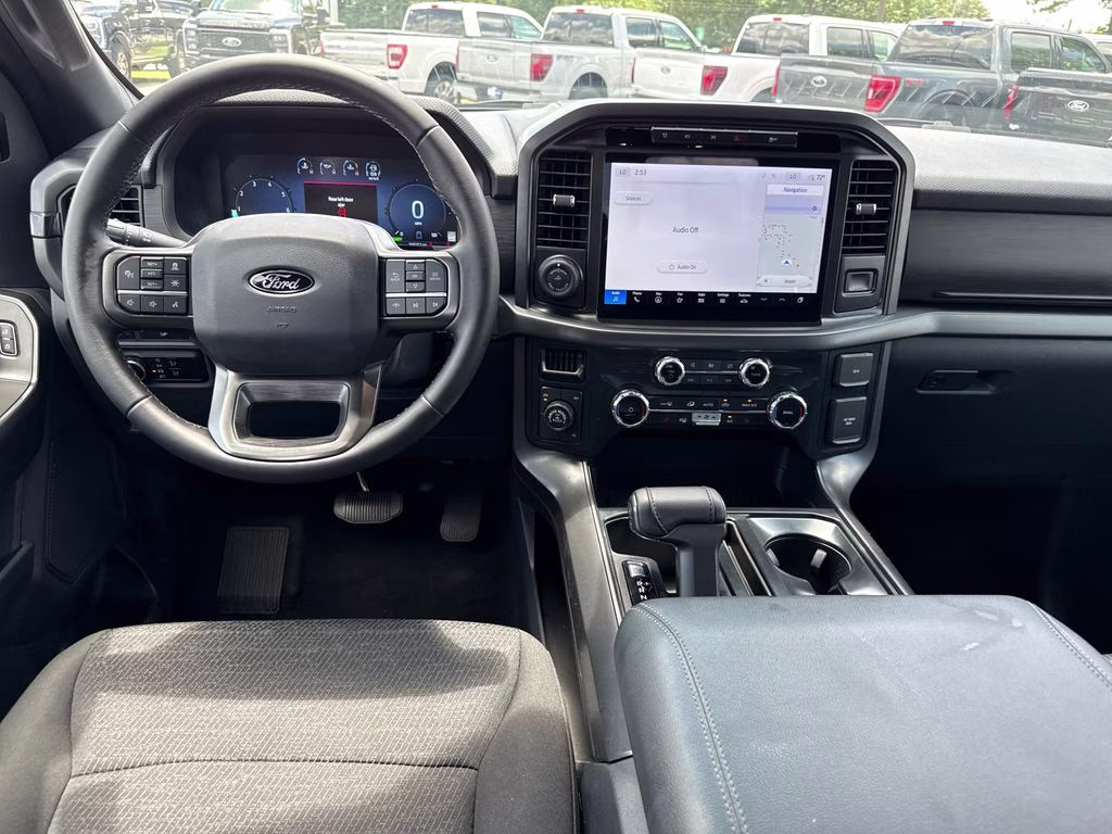 2024 Agate Black Metallic Ford F-150 XLT 4X4 Truck
