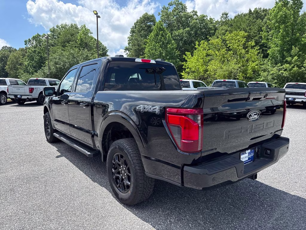 2024 Agate Black Metallic Ford F-150 XLT 4X4 Truck