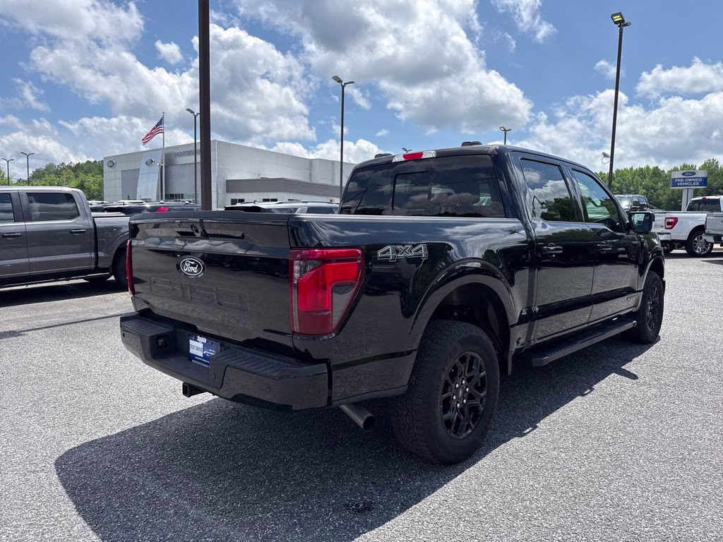 2024 Agate Black Metallic Ford F-150 XLT 4X4 Truck