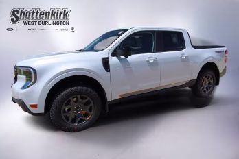 2026 White Metallic Ford Maverick Tremor AWD Truck