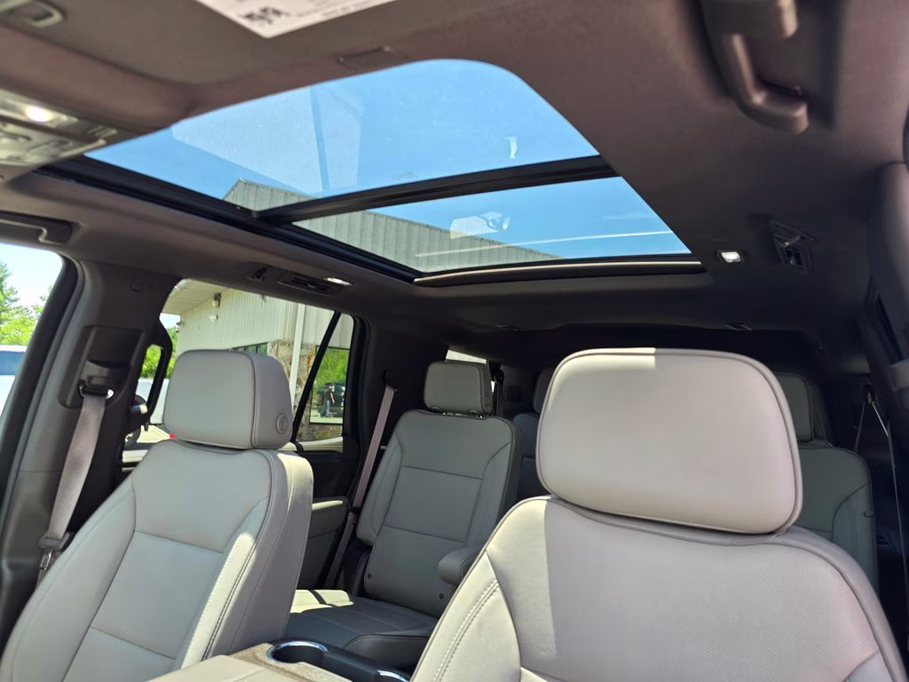2023 Sterling Metallic GMC Yukon SLT RWD SUV