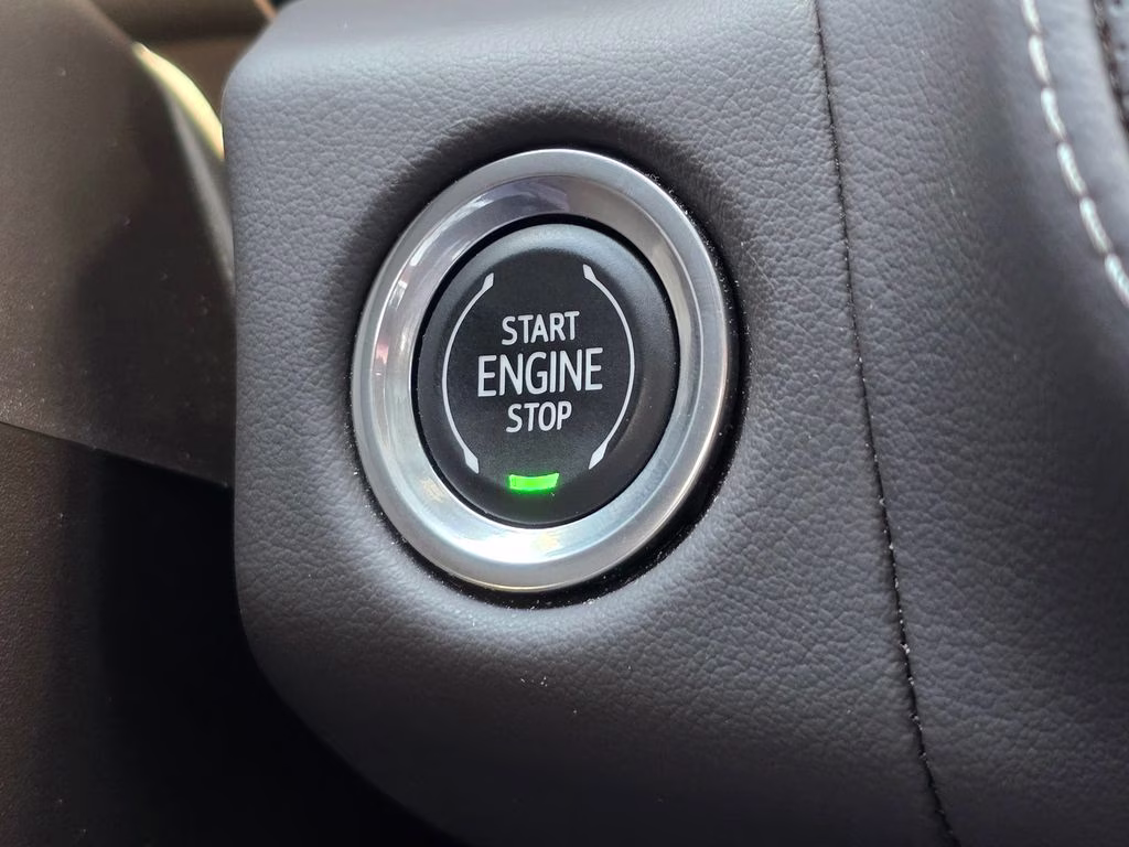 2023 Sterling Metallic GMC Yukon SLT RWD SUV