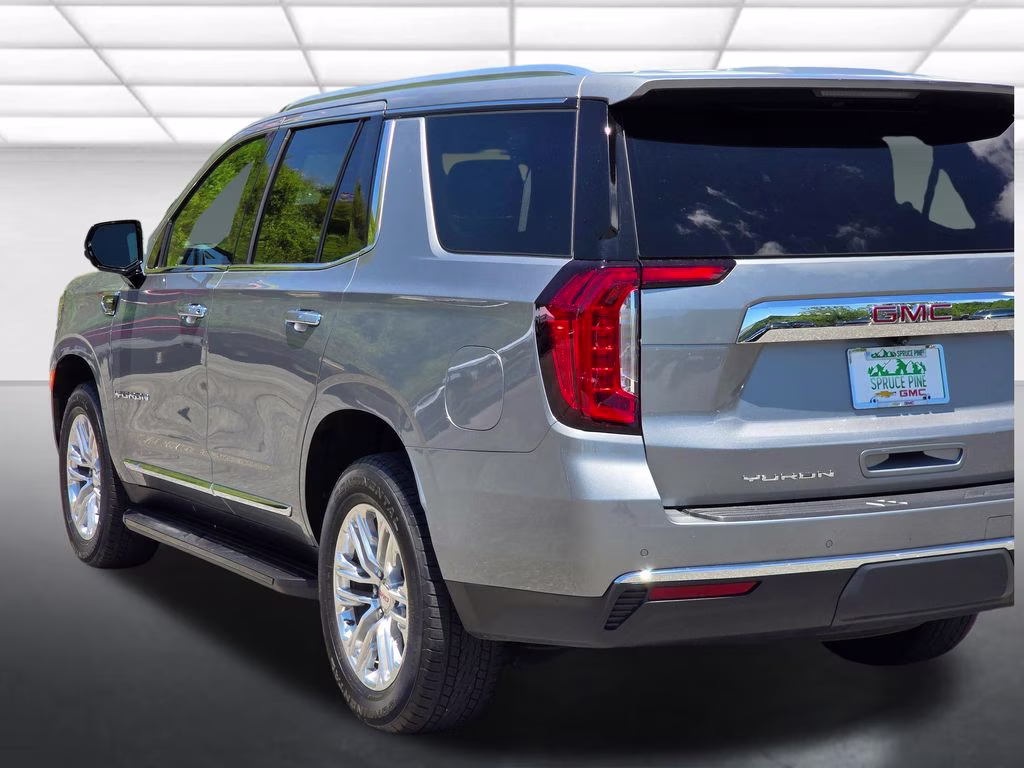 2023 Sterling Metallic GMC Yukon SLT RWD SUV
