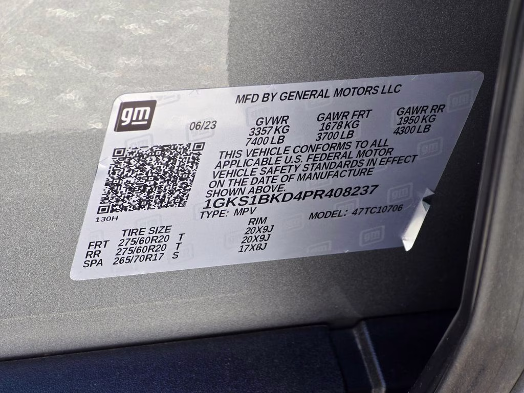 2023 Sterling Metallic GMC Yukon SLT RWD SUV