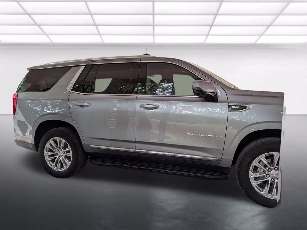2023 Sterling Metallic GMC Yukon SLT RWD SUV