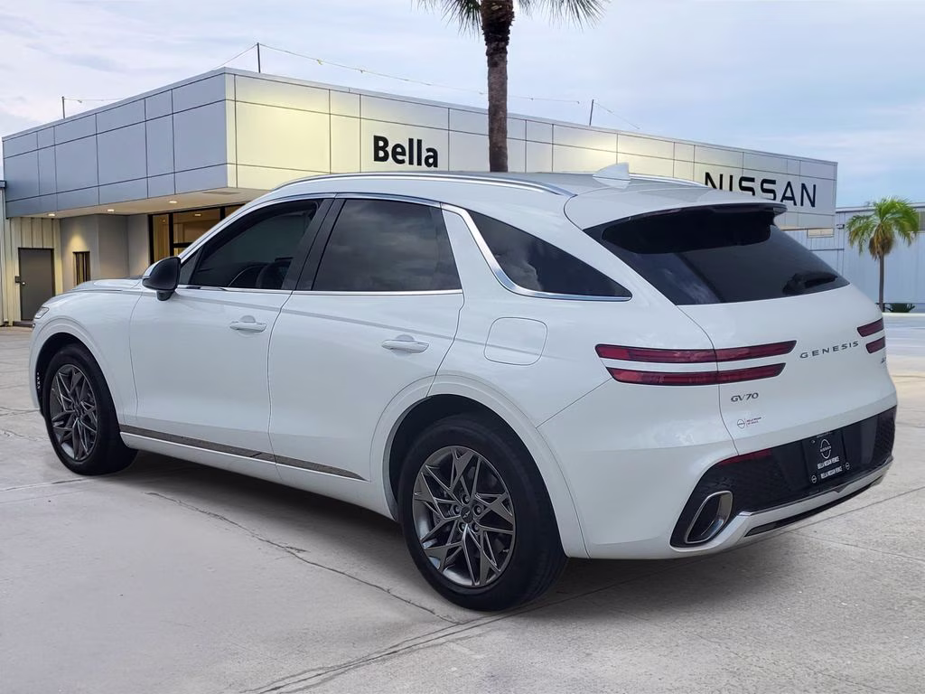 2025 Uyuni White Genesis GV70 2.5T AWD SUV