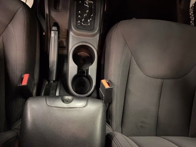 2017 Bright White Clearcoat Jeep Wrangler Sport 4X4 SUV