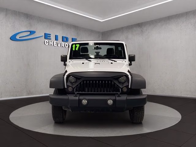 2017 Bright White Clearcoat Jeep Wrangler Sport 4X4 SUV