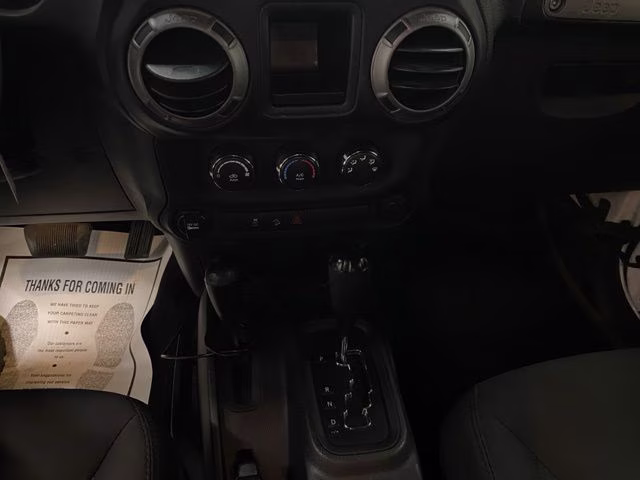 2017 Bright White Clearcoat Jeep Wrangler Sport 4X4 SUV