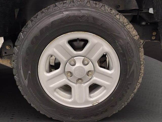 2017 Bright White Clearcoat Jeep Wrangler Sport 4X4 SUV