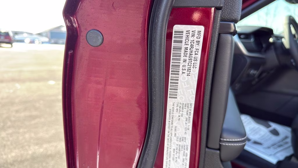 2026 Velvet Red Pearlcoat Jeep Grand Cherokee Laredo 4X4 SUV